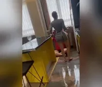 Dilek Kaya ve Arkadaşı köleyi köpek gibi besliyorlar