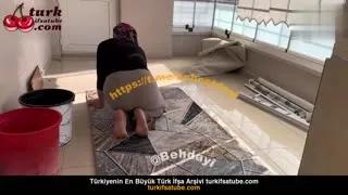 Her telden ifşa, halının temizlenmesi sırasında eteği ıslandı