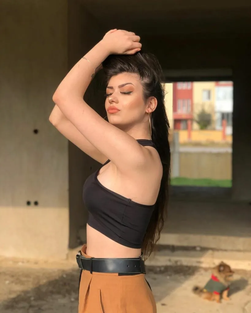 Simge Barankoglu Ifsa Seks I Resimler 30 819x1024 1