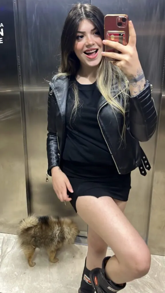 Simge Barankoglu Ifsa Seks I Resimler 5 575x1024 1