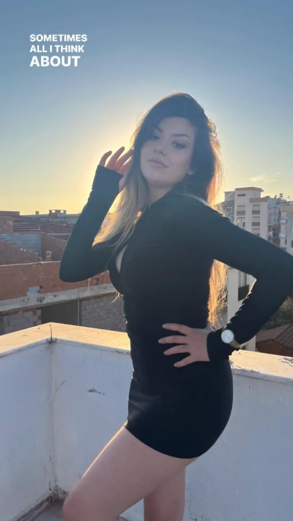Simge Barankoglu Ifsa Seks I Resimler 64 576x1024 1