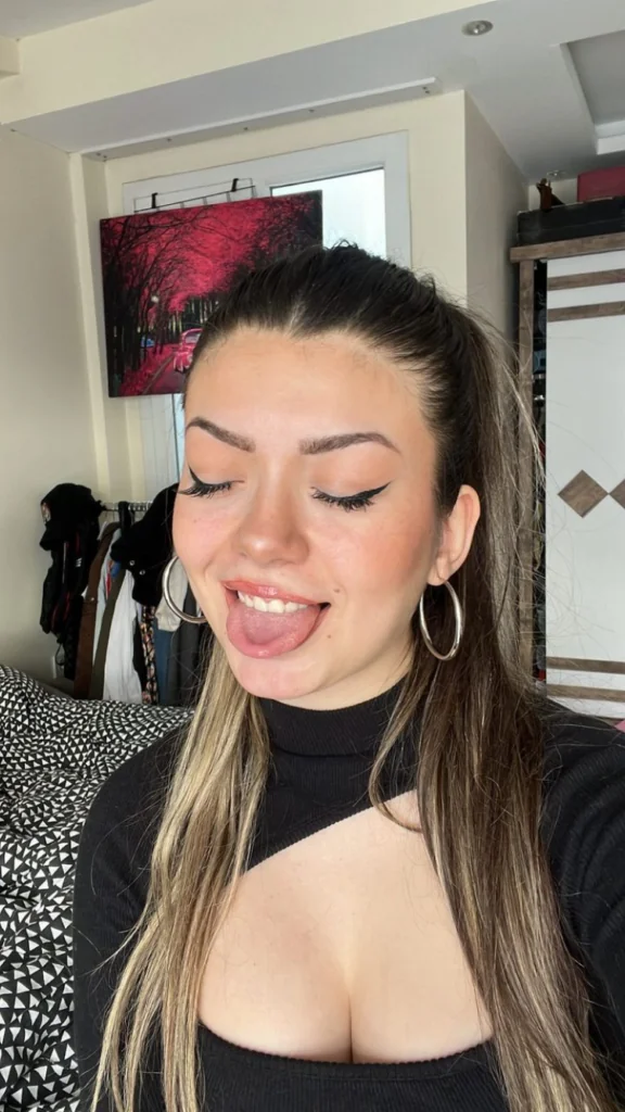 Simge Barankoglu Ifsa Seks I Resimler 66 576x1024 1