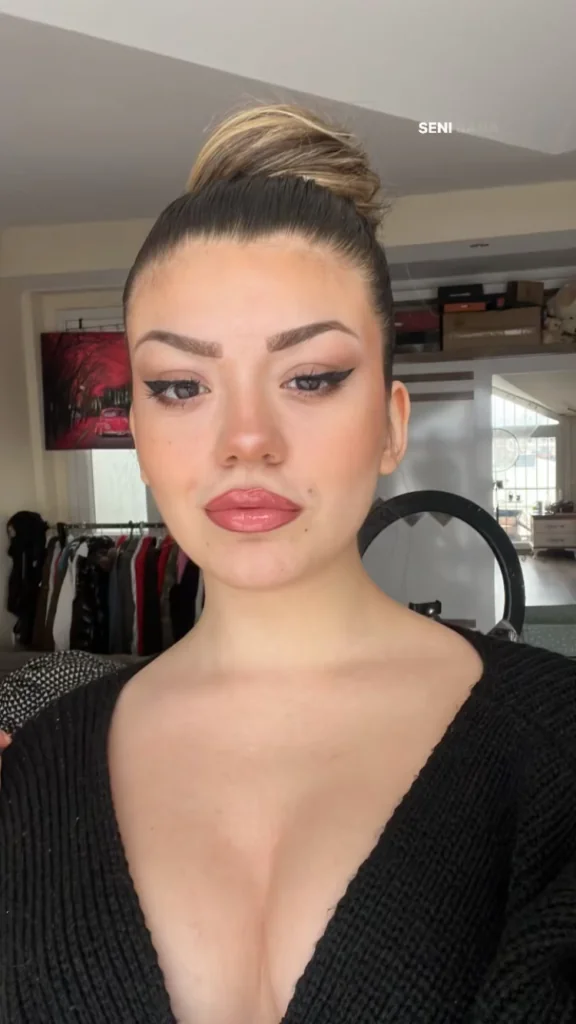 Simge Barankoglu Ifsa Seks I Resimler 72 576x1024 1